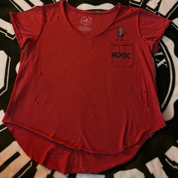 Trunk LTD AC/DC Distressed Shirt😎♥️ - Picture 7 of 8